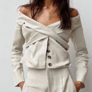 ZARA FITTED BLAZER [LIMITED EDITION]